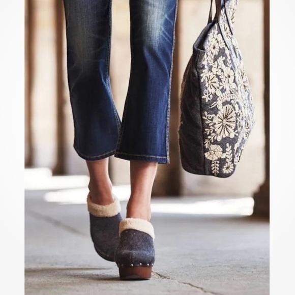 Anthropologie Clogs Miss Albright Wool Terrestrial Faux Shearling Platform Boho - Picture 1 of 14